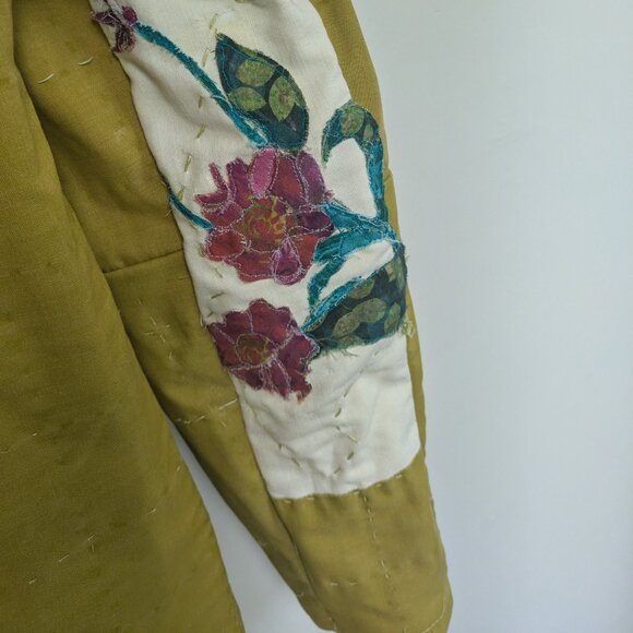 Handmade Olive Quilt Jacket | Floral Collage & Embroidery | One of a Kind Sz M/L - Picture 15 of 16
